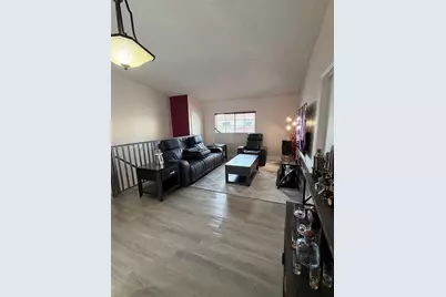7878 W 29th Ln #202, Hialeah, FL 33018 - Photo 9