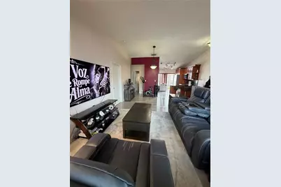 7878 W 29th Ln #202, Hialeah, FL 33018 - Photo 5