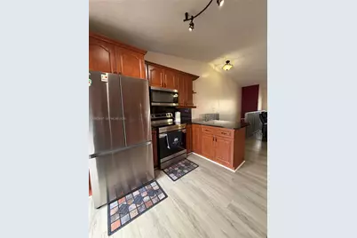 7878 W 29th Ln #202, Hialeah, FL 33018 - Photo 7