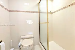 3161 S Ocean Dr, Hallandale Beach, FL 33009 - Photo 19