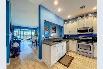 6082 SE Landing Way #11, Stuart, FL 34997 - Photo 3