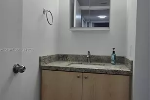 9688 Fontainebleau Blvd, Miami, FL 33172 - Photo 15