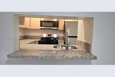 9688 Fontainebleau Blvd #404, Miami, FL 33172 - Photo 5