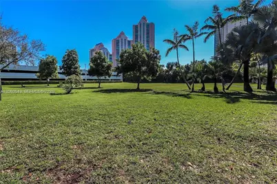 3300 NE 191st St #1610, Aventura, FL 33180 - Photo 33