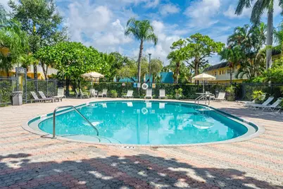 5168 NE 6th Ave #416, Oakland Park, FL 33334 - Photo 3
