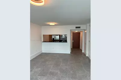 31 SE 5th St #2103, Miami, FL 33131 - Photo 7