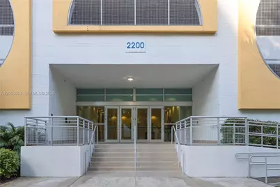 2200 NE 4th Ave #802, Miami, FL 33137 - Photo 25