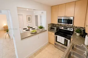 135 NW 68th St, Miami, FL 33150 - Photo 7