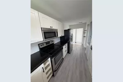 6445 NW 171st St, Hialeah, FL 33015 - Photo 7