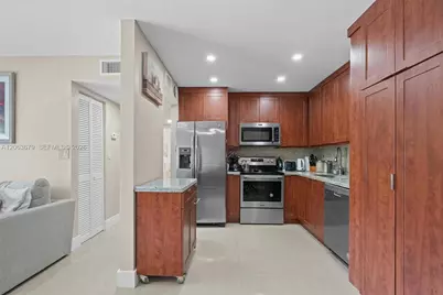[Address not provided], Miami, FL 33186 - Photo 7