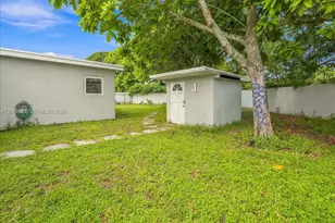 20340 NW 42nd Ave, Miami Gardens, FL 33055 - Photo 9