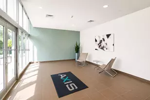 79 SW 12th St, Miami, FL 33130 - Photo 11
