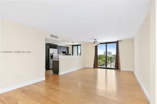 8100 Byron Ave, Miami Beach, FL 33141 - Photo 9