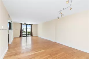 8100 Byron Ave, Miami Beach, FL 33141 - Photo 19