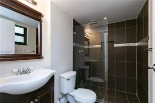 8100 Byron Ave, Miami Beach, FL 33141 - Photo 21