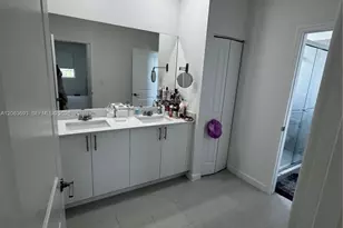 18618 SW 136th Ct, Miami, FL 33177 - Photo 13