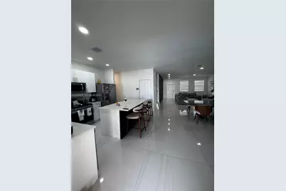 18618 SW 136th Ct, Miami, FL 33177 - Photo 5