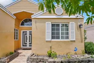 3740 Marlberry Ln, Miramar, FL 33025 - Photo 5