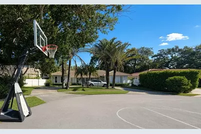 1835 NE 212th Ter, Miami, FL 33179 - Photo 29