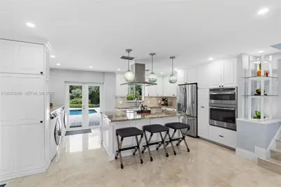 3721 NE 15th Ave, Oakland Park, FL 33334 - Photo 9