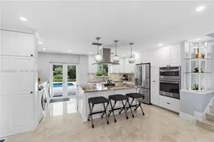 3721 NE 15th Ave, Oakland Park, FL 33334 - Photo 9