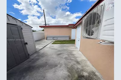 142 E 45th St, Hialeah, FL 33013 - Photo 9