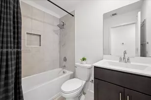 2478 SE 10th Ct, Homestead, FL 33035 - Photo 15