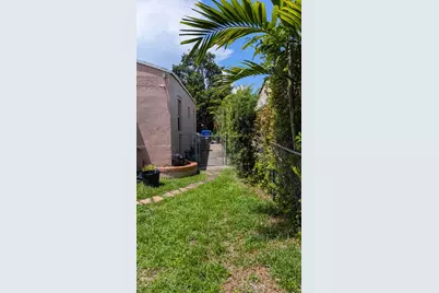 1655 SW 20th St, Miami, FL 33145 - Photo 21
