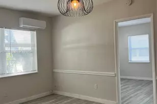 150 NE 59th St, Miami, FL 33137 - Photo 21
