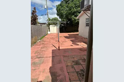 10321 SW 51st St, Miami, FL 33165 - Photo 3