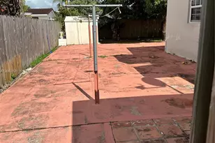10321 SW 51st St, Miami, FL 33165 - Photo 3