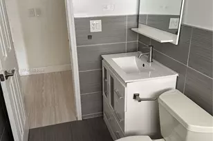 10321 SW 51st St, Miami, FL 33165 - Photo 15