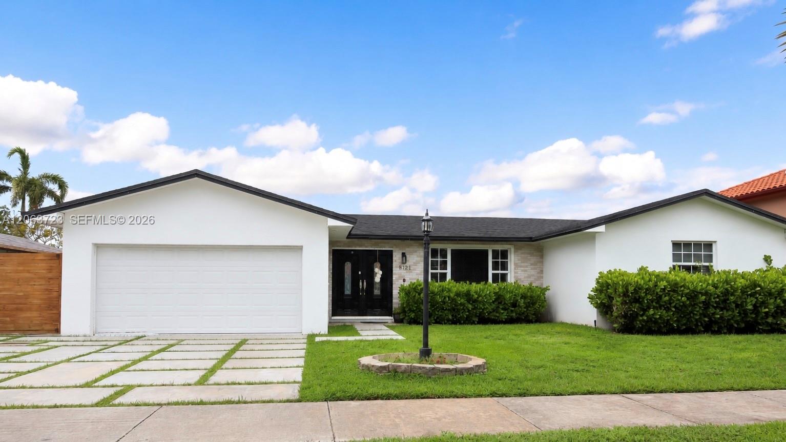 8121 SW 204th St - 8121 SW 204th St, Cutler Bay, FL 33189 Luxury Property | Jose Angel Pina