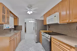 7100 NW 66th Terrace, Tamarac, FL 33321 - Photo 5