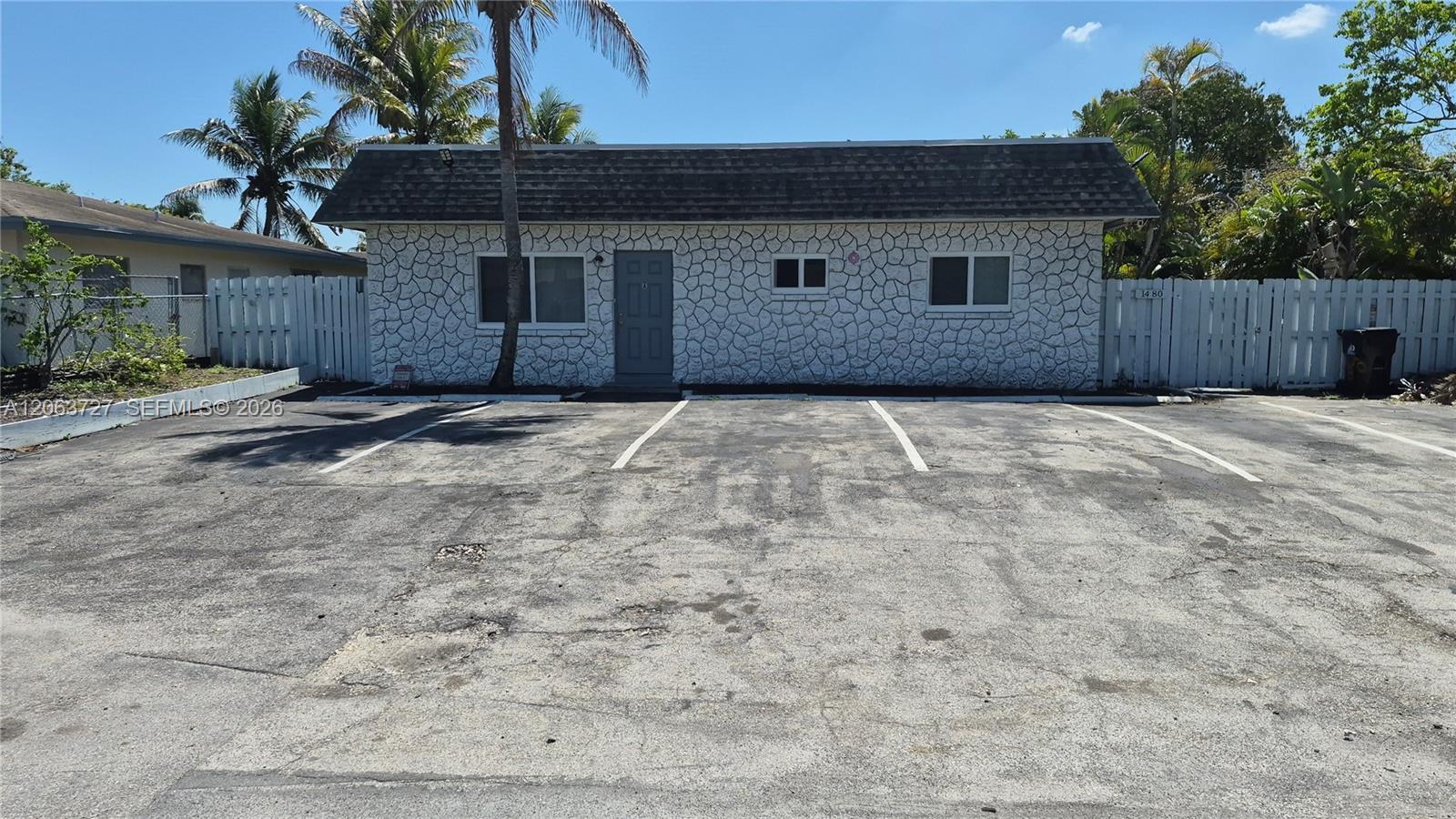 1480 NW 20th Ct main architectural view
