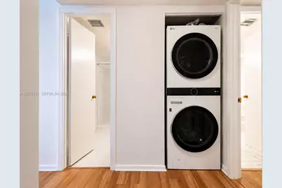 4000 Towerside Ter #301, Miami, FL 33138 - Photo 13