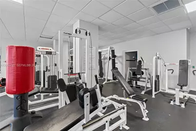3140 S Ocean Dr #911, Hallandale Beach, FL 33009 - Photo 37