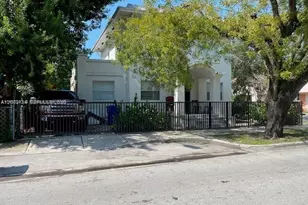 876 SW 2nd St, Miami, FL 33130 - Photo 3