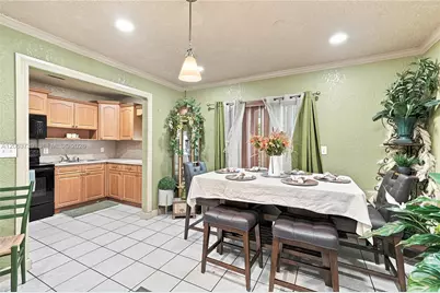 266 SW 7th Ct, Deerfield Beach, FL 33441 - Photo 9