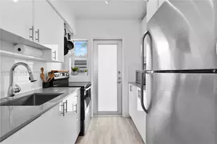 641 Espanola Way, Miami Beach, FL 33139 - Photo 9