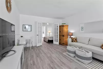 641 Espanola Way #24, Miami Beach, FL 33139 - Photo 3