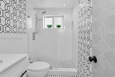 641 Espanola Way #24, Miami Beach, FL 33139 - Photo 13