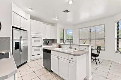344 SW 159th Ln, Pembroke Pines, FL 33027 - Photo 15