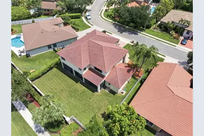 344 SW 159th Ln, Pembroke Pines, FL 33027 - Photo 35
