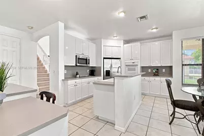344 SW 159th Ln, Pembroke Pines, FL 33027 - Photo 13