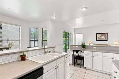 344 SW 159th Ln, Pembroke Pines, FL 33027 - Photo 17