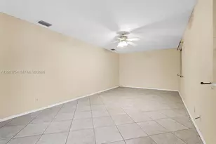 1623 E Harmony Lake Cir, Davie, FL 33324 - Photo 83