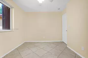 1623 E Harmony Lake Cir, Davie, FL 33324 - Photo 65