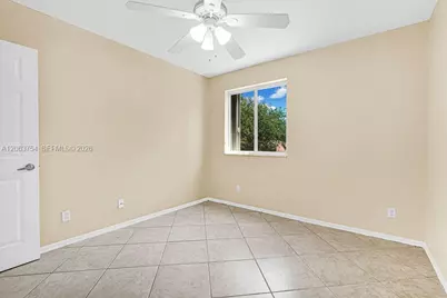 1623 E Harmony Lake Cir, Davie, FL 33324 - Photo 59