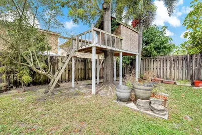 1623 E Harmony Lake Cir, Davie, FL 33324 - Photo 27